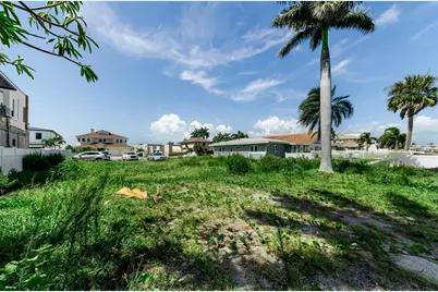 17043 Dolphin Drive, North Redington Beach, FL 33708 - Photo 9