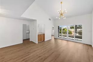 1647 W Snow Cir, Tampa, FL 33606 - Photo 3
