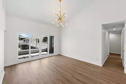 1647 W Snow Circle #204, Tampa, FL 33606 - Photo 5