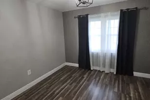 2055 Dodge St, Clearwater, FL 33760 - Photo 11