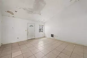 8605 N 12th St, Tampa, FL 33604 - Photo 15
