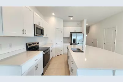 16656 Bergamo Place, Lakewood Ranch, FL 34211 - Photo 7