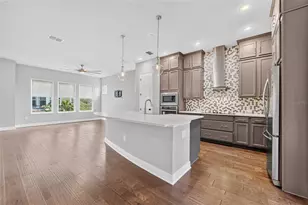 9597 Cavendish Dr, Tampa, FL 33626 - Photo 5