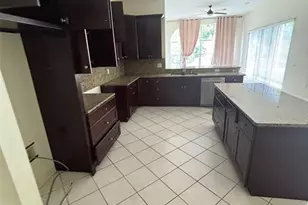 5141 Silver Charm Terrace, Zephyrhills, FL 33544 - Photo 3