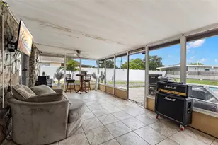 5210 6th St S, Saint Petersburg, FL 33705 - Photo 17