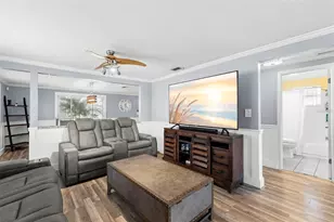 5210 6th St S, Saint Petersburg, FL 33705 - Photo 11