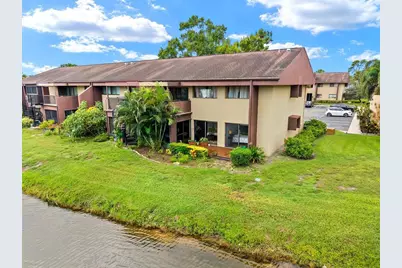 875 S Village Drive N #101, Saint Petersburg, FL 33716 - Photo 3