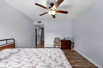 875 S Village Drive N #101, Saint Petersburg, FL 33716 - Photo 15