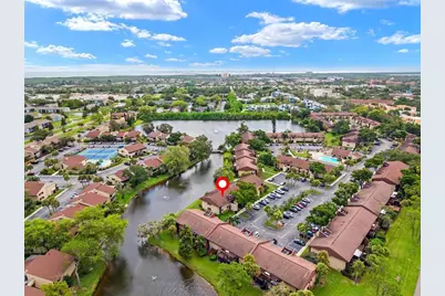 875 S Village Drive N #101, Saint Petersburg, FL 33716 - Photo 5