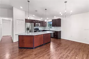 5011 Leon Dr, Palmetto, FL 34221 - Photo 9