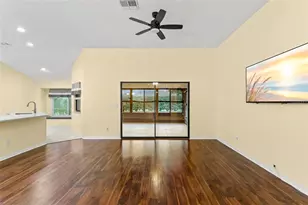 1601 Laughton Pl, Sun City Center, FL 33573 - Photo 9