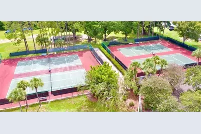 970 Pembroke Point Way, Sun City Center, FL 33573 - Photo 51