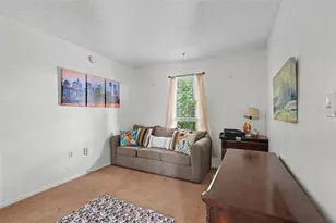 115 112th Ave NE, Saint Petersburg, FL 33716 - Photo 5