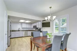 5301 Bradbury Ct, Tampa, FL 33624 - Photo 9