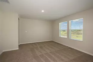 33816 Noble Creek Place, Dade City, FL 33525 - Photo 5