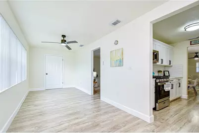 10037 62nd Terrace N #5, Saint Petersburg, FL 33708 - Photo 19