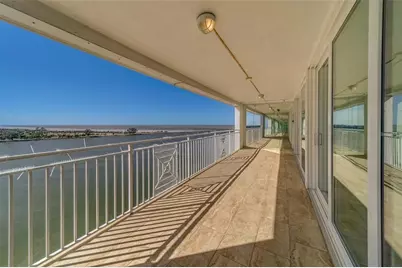 675 S Gulfview Boulevard #PH1, Clearwater Beach, FL 33767 - Photo 3
