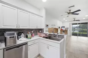 11009 Winter Crest Dr, Riverview, FL 33569 - Photo 9
