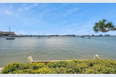 4550 Cove Circle #1009, Saint Petersburg, FL 33708 - Photo 45