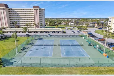 4550 Cove Circle #1009, Saint Petersburg, FL 33708 - Photo 41