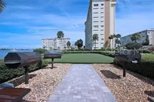4550 Cove Cir, Saint Petersburg, FL 33708 - Photo 39