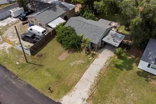 304 E Hydrangia St, Tampa, FL 33612 - Photo 15