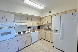 2001 World Pkwy Blvd, Clearwater, FL 33763 - Photo 7