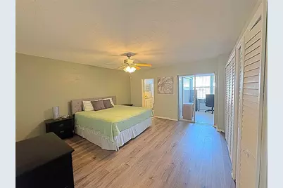 2001 World Parkway Boulevard #7, Clearwater, FL 33763 - Photo 27