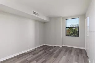 10355 Paradise Blvd, Treasure Island, FL 33706 - Photo 17