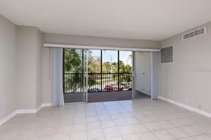 10355 Paradise Blvd, Treasure Island, FL 33706 - Photo 15