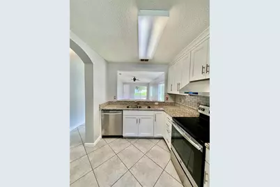 27147 Big Sur Drive, Wesley Chapel, FL 33544 - Photo 5