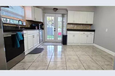 2306 W Saint Joseph Street, Tampa, FL 33607 - Photo 5