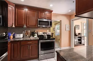 1901 E Paris St, Tampa, FL 33610 - Photo 23