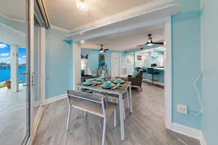 205 Dolphin Point, Clearwater Beach, FL 33767 - Photo 19