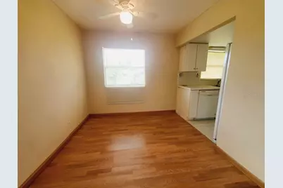 201 Bedford Trail #121, Sun City Center, FL 33573 - Photo 7