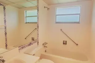201 Bedford Trail, Sun City Center, FL 33573 - Photo 13