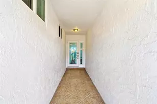 7410 8th Ave W, Bradenton, FL 34209 - Photo 3