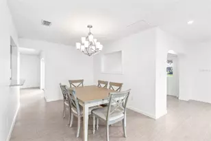 7410 8th Ave W, Bradenton, FL 34209 - Photo 9