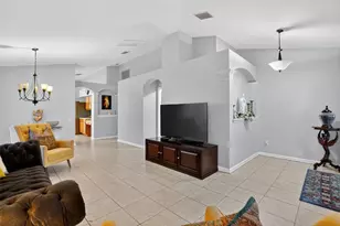 11519 Misty Isle Ln, Riverview, FL 33579 - Photo 3