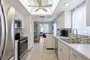 709 Hickory Ln, Bradenton, FL 34208 - Photo 21
