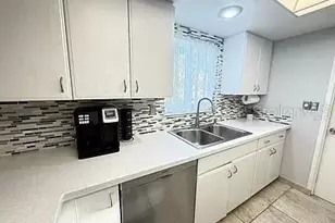 709 Hickory Ln, Bradenton, FL 34208 - Photo 15