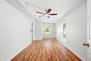 3219 40th St N, Saint Petersburg, FL 33713 - Photo 15