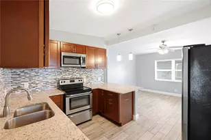 3219 40th St N, Saint Petersburg, FL 33713 - Photo 7