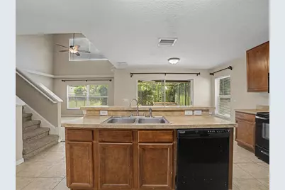 5828 Wrenwater Drive, Lithia, FL 33547 - Photo 7