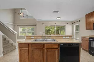 5828 Wrenwater Dr, Lithia, FL 33547 - Photo 7