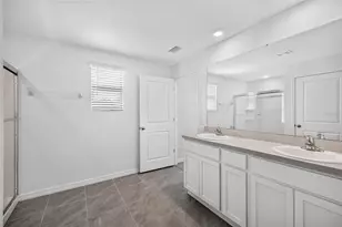 7622 Rosewood Garden Loop, Tampa, FL 33637 - Photo 43