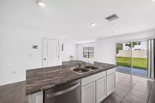 7622 Rosewood Garden Loop, Tampa, FL 33637 - Photo 17