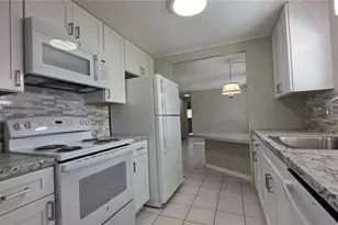 12075 Walshwood Ave, Brooksville, FL 34613 - Photo 3
