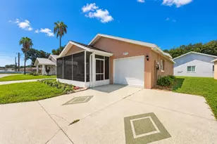 4772 Silver Cir, Zephyrhills, FL 33541 - Photo 3