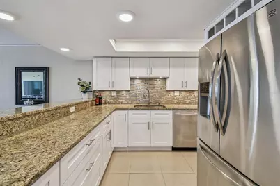 7400 Sun Island Drive S #411, South Pasadena, FL 33707 - Photo 11